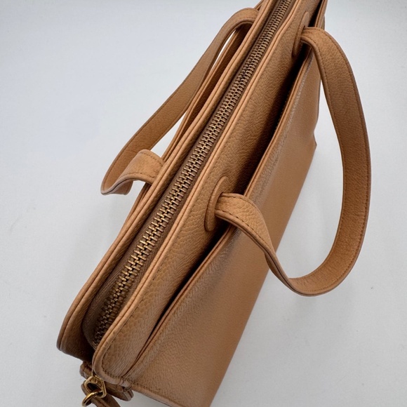 CHANEL Caviar LAX Tote - Picture 15 of 15